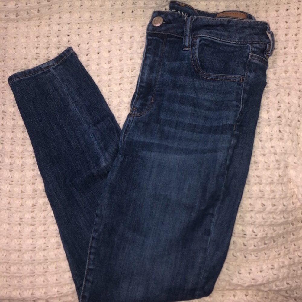 Non Distressed American Eagle Skinny Jeans/Jeggings 10 Short